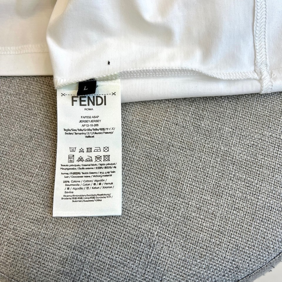魅力的な フェンディ t シャツ レディースコピー 純綿 トップス プリント 短袖Ｔシャツ ホワイト_5