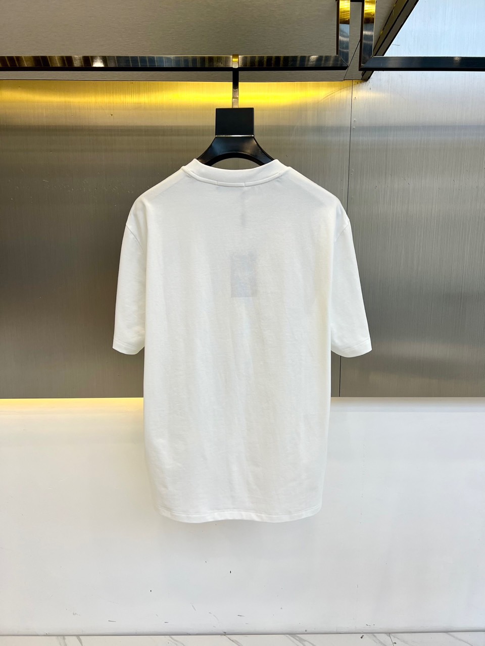 魅力的な フェンディ t シャツ レディースコピー 純綿 トップス プリント 短袖Ｔシャツ ホワイト_7