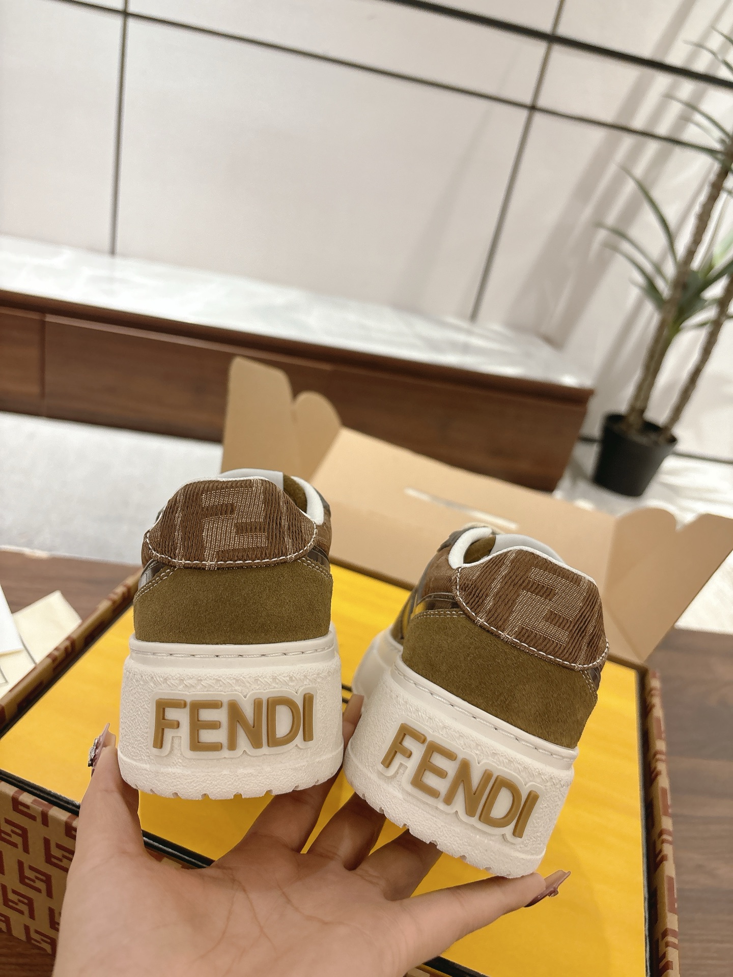 fendi ソックススニーカースーパーコピー 軽量 男女兼用 カジュアルシューズ 柔軟 ブラウン_8