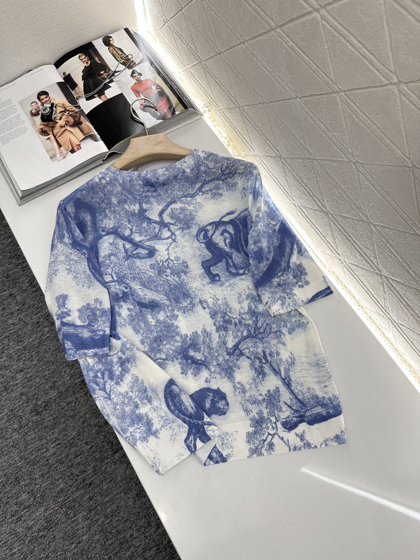 ディオールtシャツレディースコピー 優雅レディ プリント 通気性いい 半袖 トップる ブルー_4