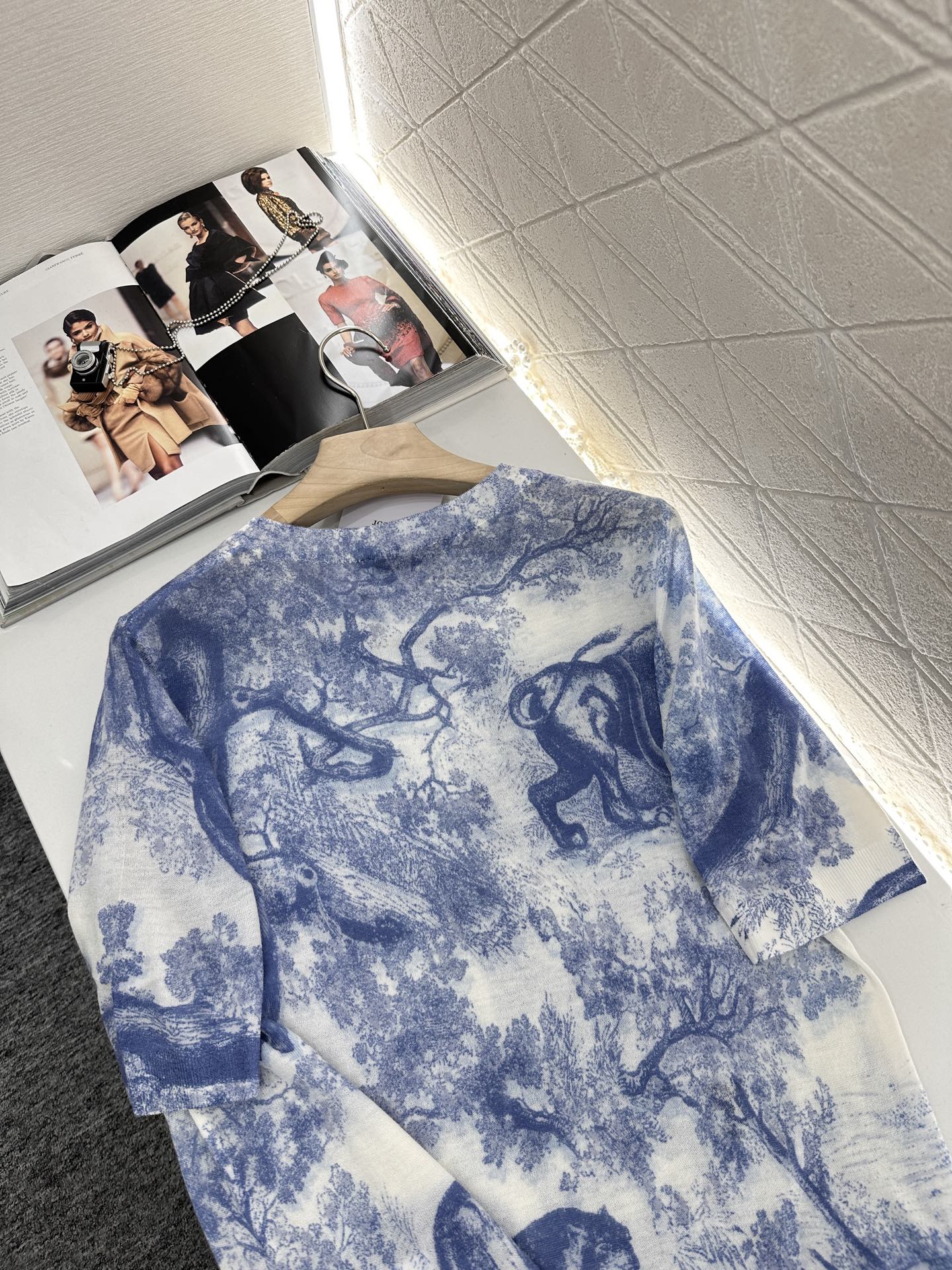 ディオールtシャツレディースコピー 優雅レディ プリント 通気性いい 半袖 トップる ブルー_8