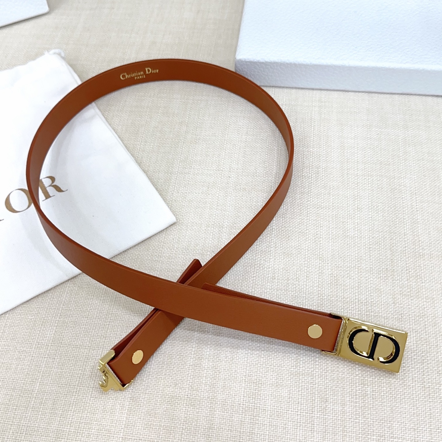DIOR デイデイト ベルトコピー 高品質な本革 レザー ビジネス 通勤 幅2.0cm 優雅レディ ブラウン_3