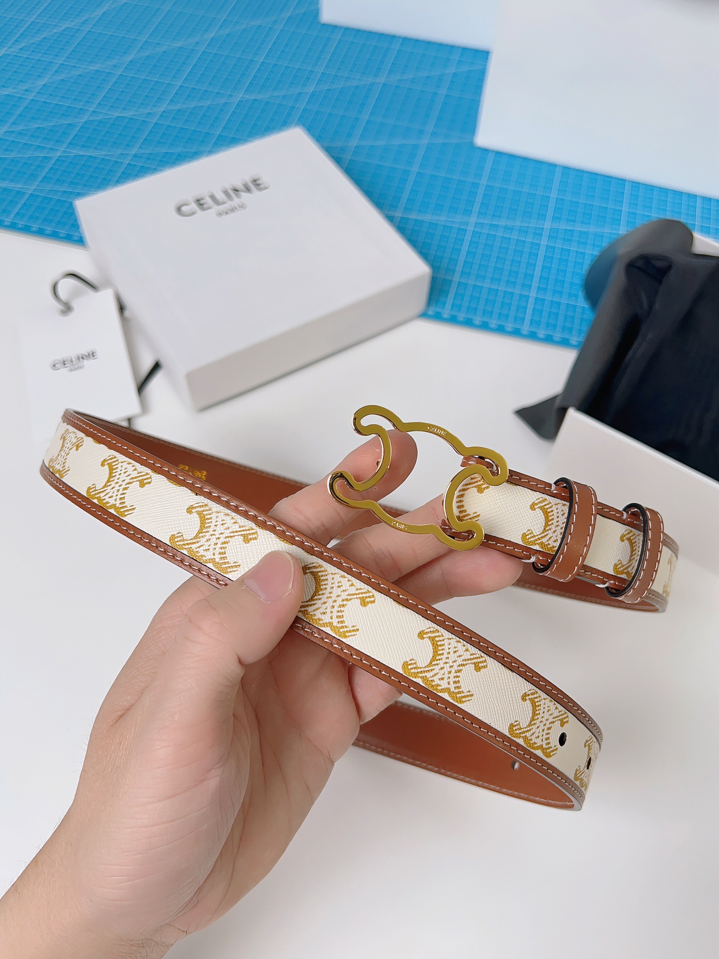 超低価格 セリーヌベルト 買取Ｎ級品 幅2.5cm 優雅レディ 牛革 レザー ホワイト_5