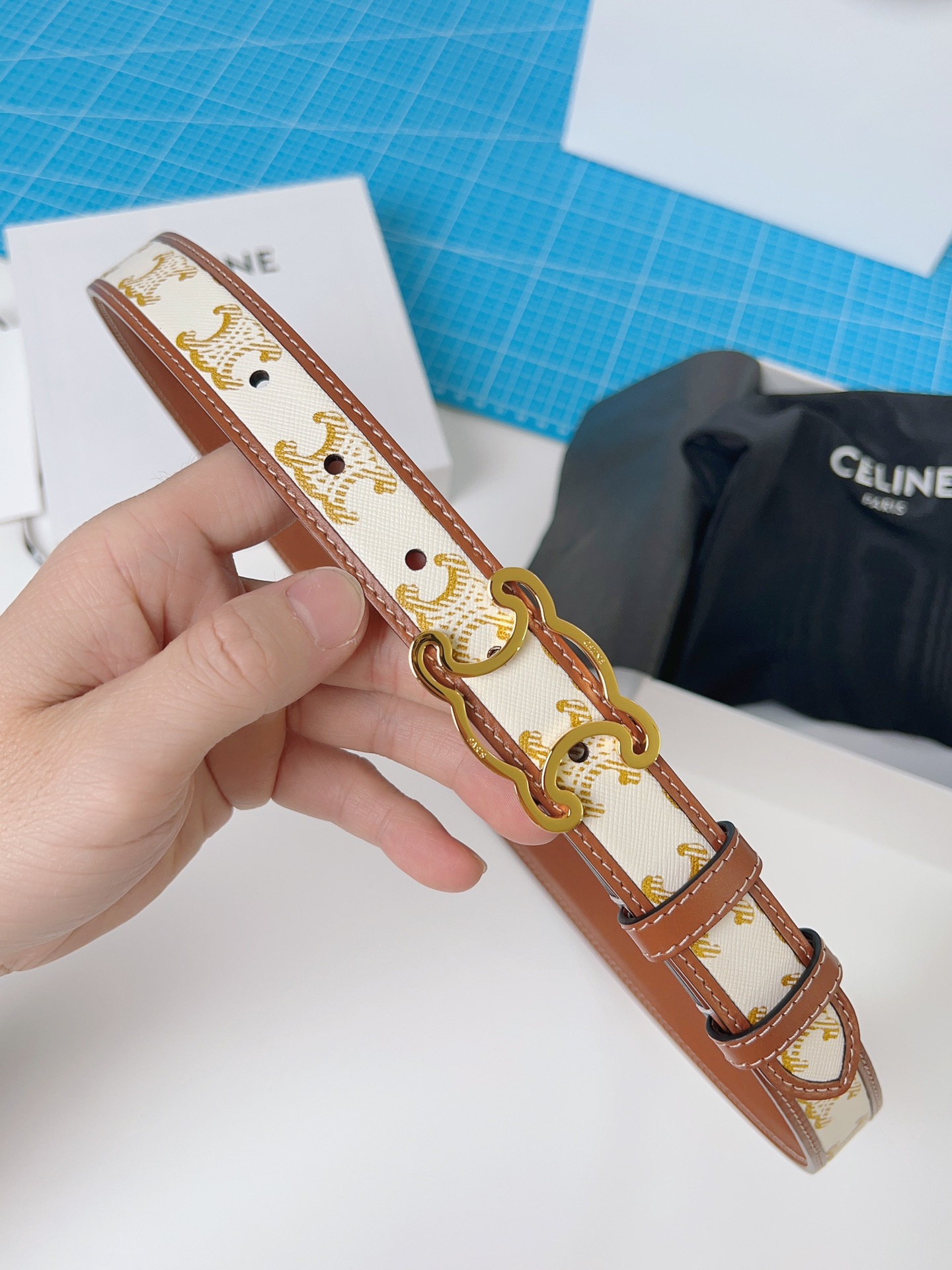 超低価格 セリーヌベルト 買取Ｎ級品 幅2.5cm 優雅レディ 牛革 レザー ホワイト_6