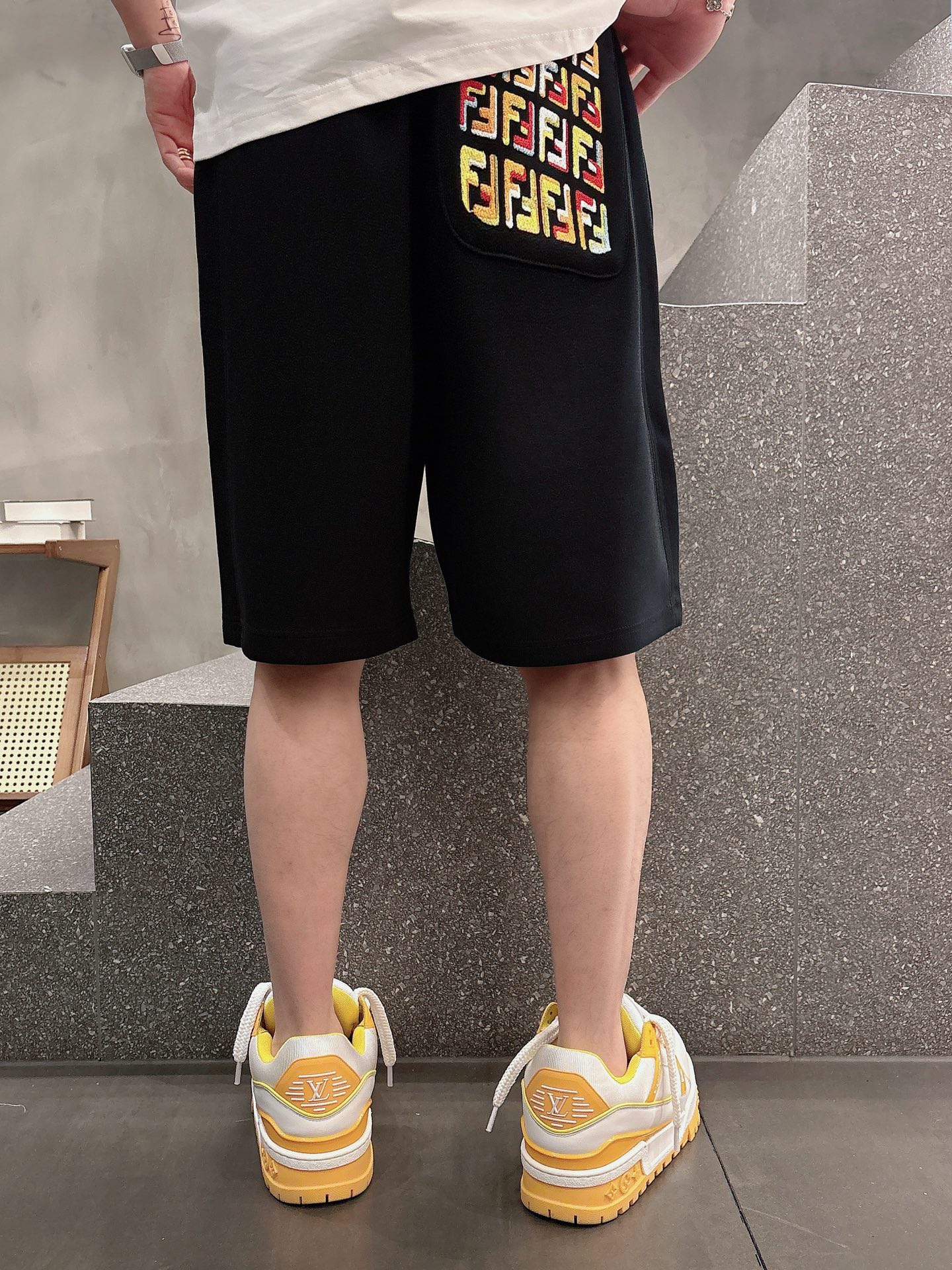 フェンディ ショートパンツスーパーコピー カジュアルズボン 柔軟 100％綿 スポーツ ブラック_4