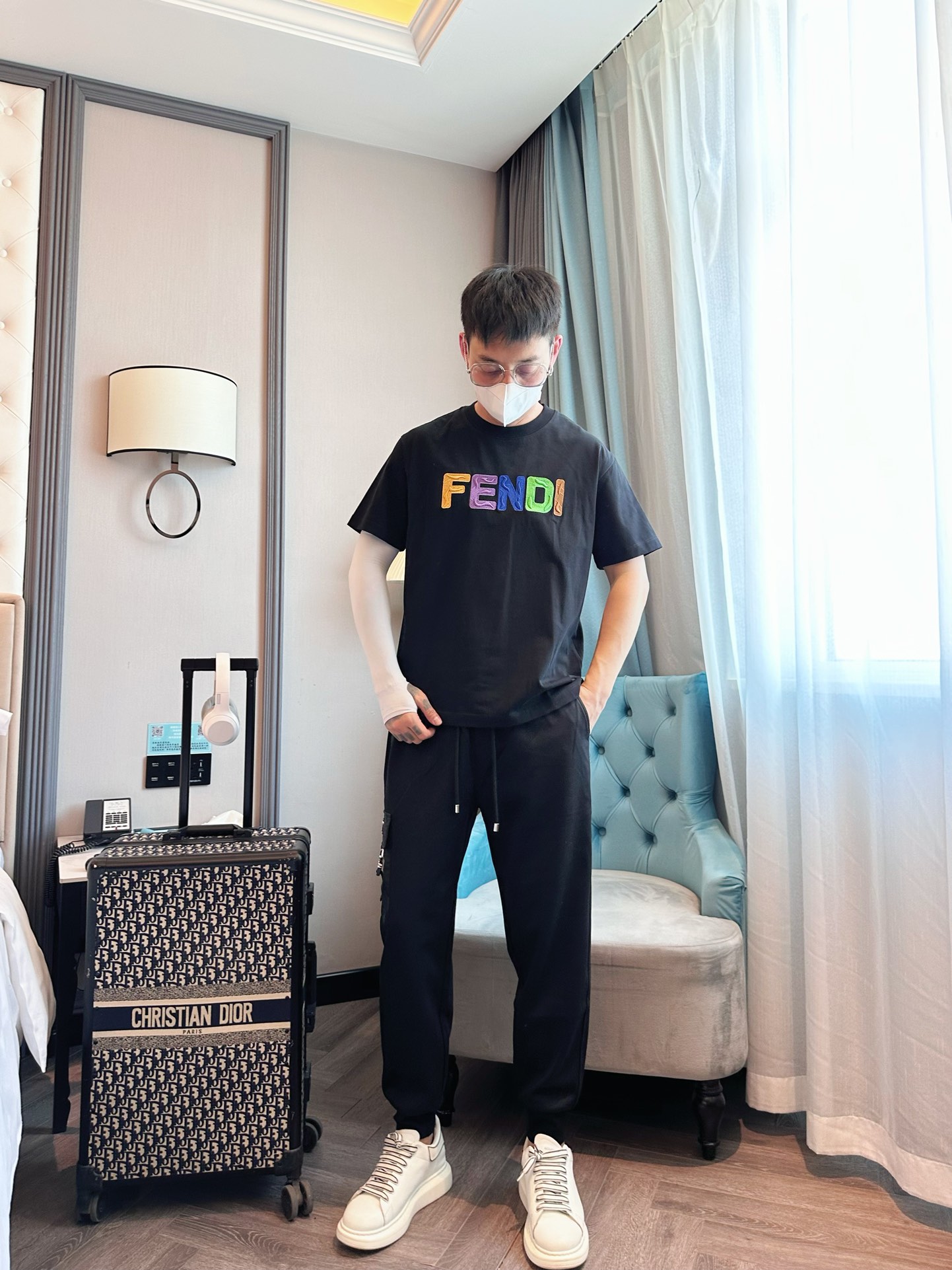 最新販売 フェンディ メンズ ティー シャツ偽物 トップス ゆったり 短袖 純綿 プリント ブラック_5