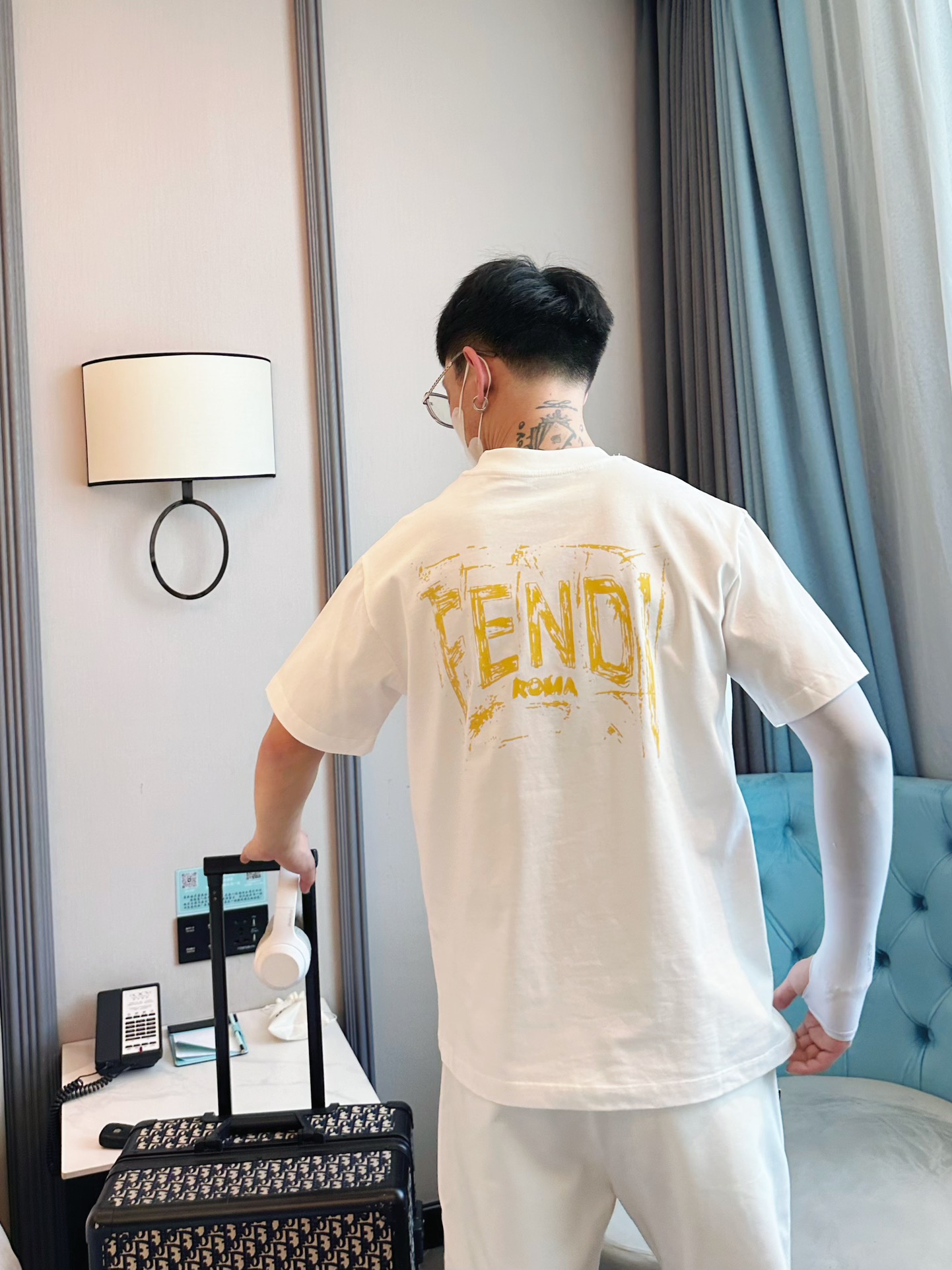 フェンディ モンスター t シャツコピートップス ゆったり 短袖 純綿 プリント ホワイト_3