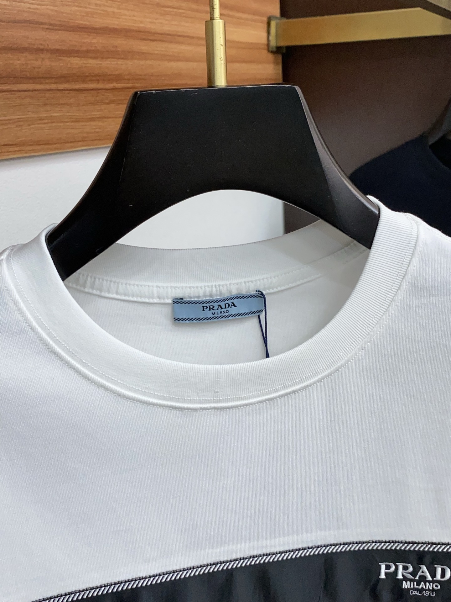 最新のprada ロゴ t シャツスーパーコピー 純綿 トップス tシャツ シンプル 男女兼用 ホワイト_3