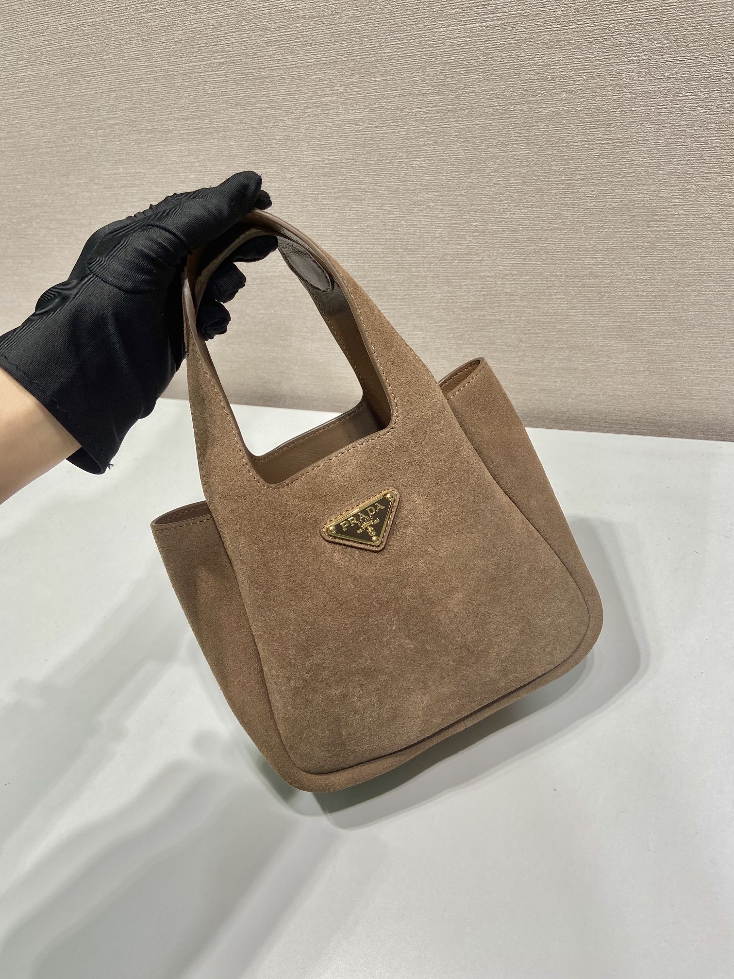お得‼プラダバッグ いくらで売れる偽物 1BA349 レザー MINI ハンドバッグ 本革 優雅レディ ブラウン_2