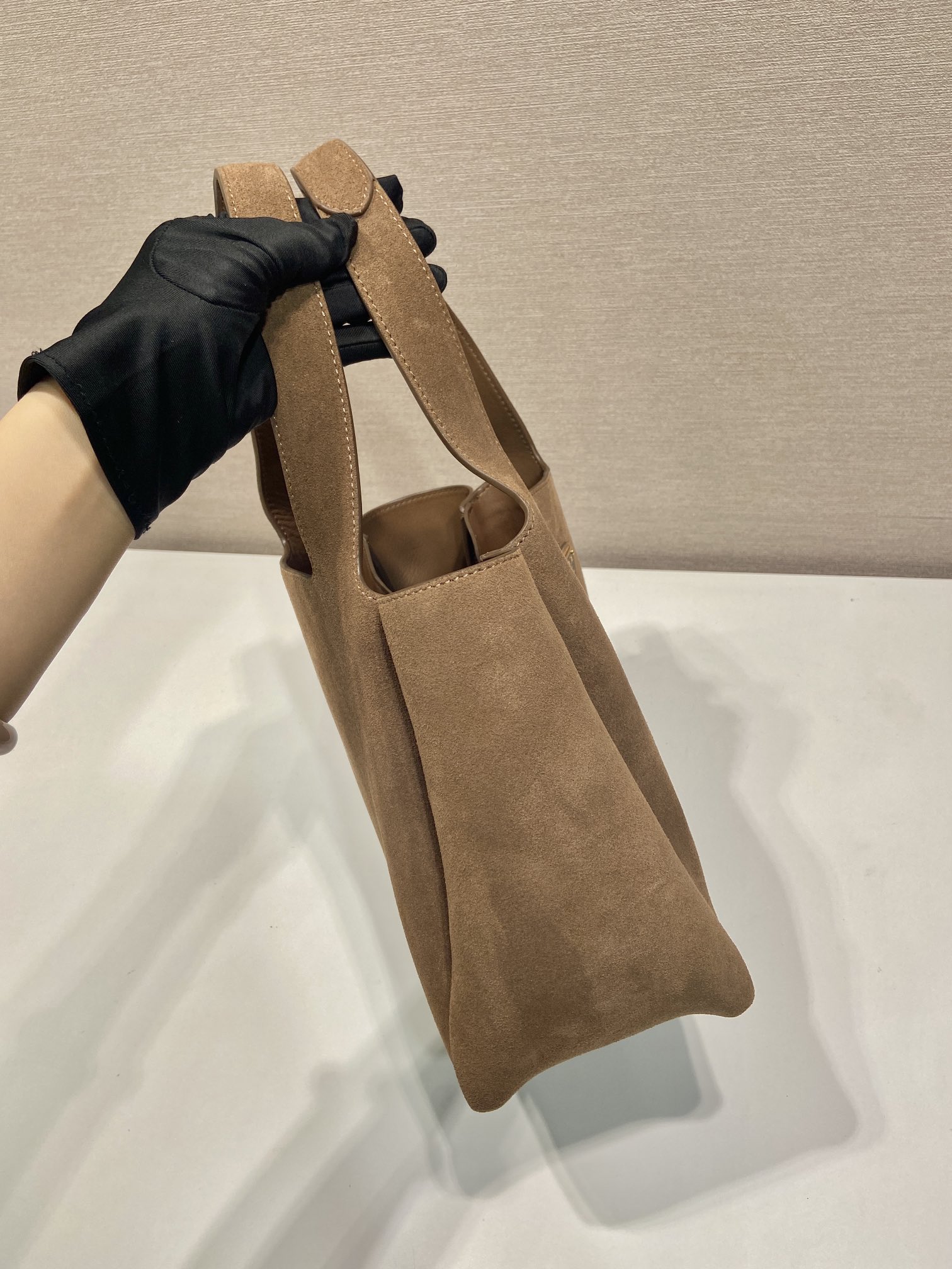華やかな雰囲気 プラダバッグ イメージコピー 1BG335 レザー ハンドバッグ 本革 優雅レディ ブラウン_5