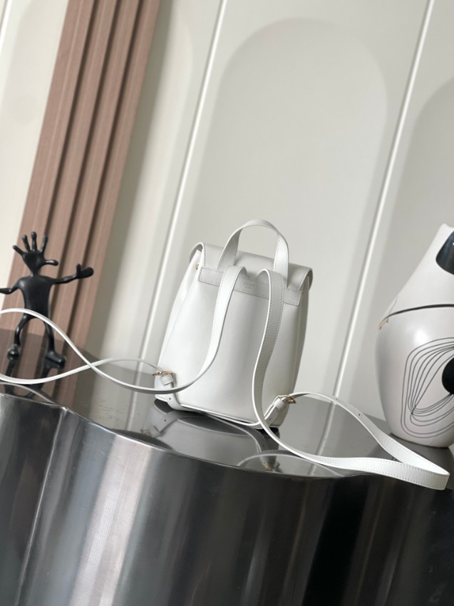 セリーヌ リュック 偽物 トリオンフレザー ホワイト 2025新作 高級感 ブランド コピー 人気_3