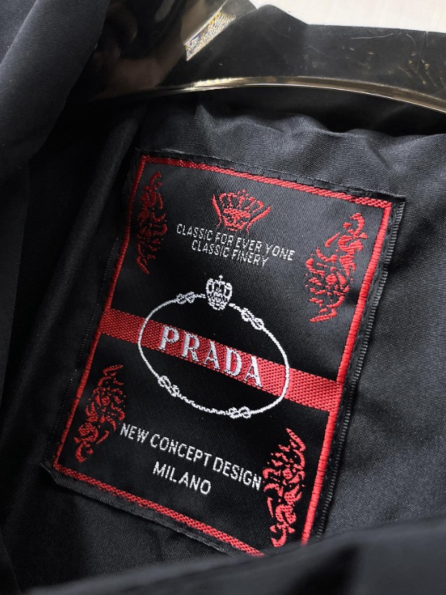 プラダ ジャケット 優良サイト 2025新作 高評価 上質感漂うナイロン仕様 安心サイト 高品質仕上げ 丁寧な縫製_9