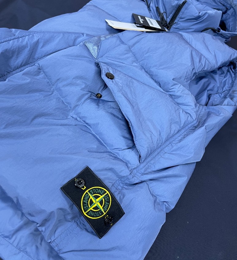 ストーンアイランド 2025新作 高級レベル仕様 ダウンベスト ブランド コピー 安全通販 細部まで忠実な仕上げ 即納対応_8