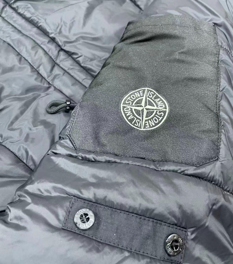 ストーンアイランド 2025新作 高再現度 ブランド コピー 男女兼用 冬用ダウンジャケット 快適な着心地_9