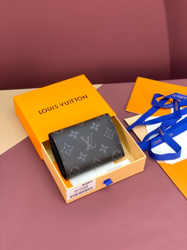 ルイ・ヴィトン 2025新作 ブランド コピー 三つ折り財布 高級レザー仕様 モノグラム柄 コンパクト収納_2