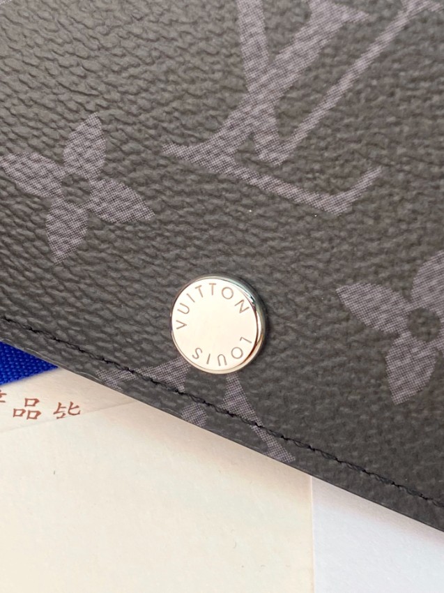 ルイ・ヴィトン 2025新作 ブランド コピー 三つ折り財布 高級レザー仕様 モノグラム柄 コンパクト収納_5