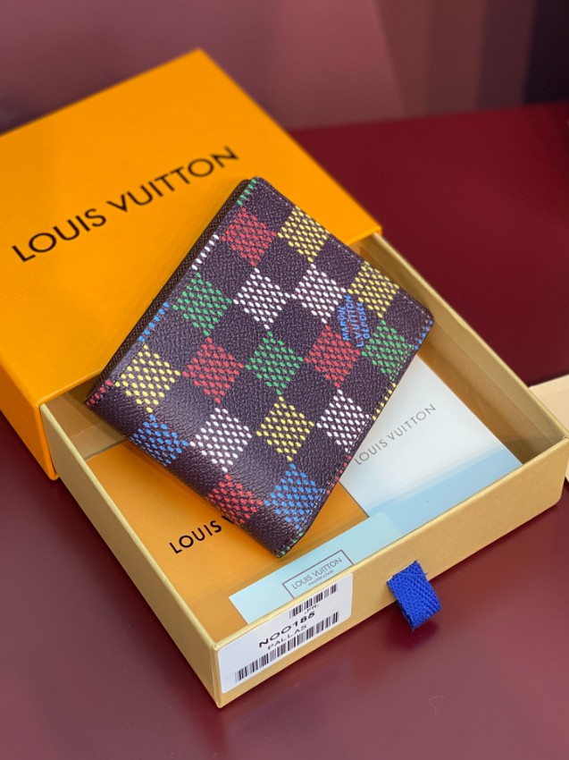 ルイ・ヴィトン 偽物 高級レベル仕様 二つ折り財布 2025新作 圧倒的な再現度 精密ディテール 数量限定入荷_3