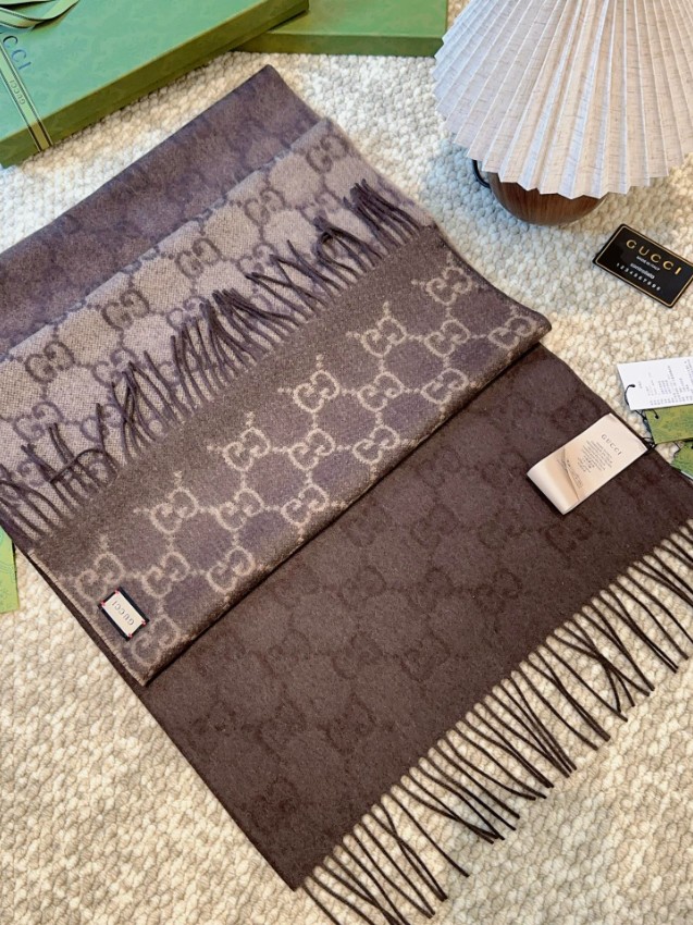 グッチ 高再現度スカーフ ブランド コピー 安全通販 2025新作 精密ディテール 高級感仕上げ 上質感 選ばれる理由あり_2
