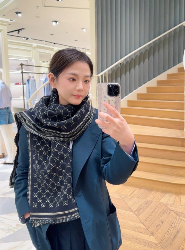 グッチ 高再現度スカーフ 激安通販 2025新作 精密ディテール 高級感仕上げ 上質感 選ばれる理由あり リピーター多数_4