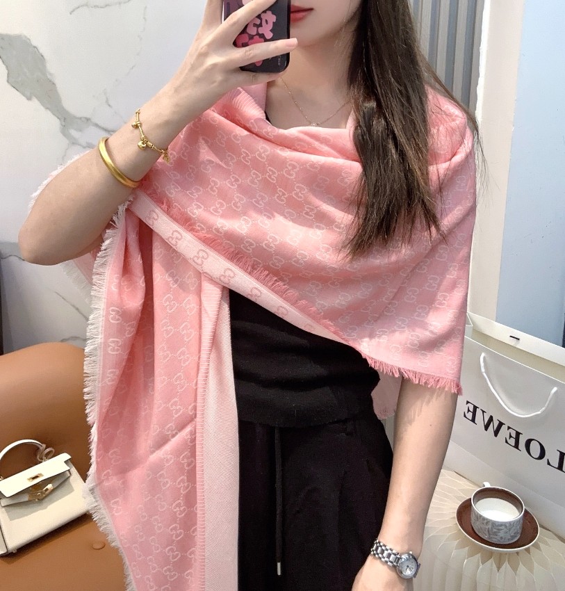 グッチ 高再現度スカーフ ブランド コピー 安全通販 2025新作 精密ディテール 高級感仕上げ 上質感 リピーター多数_8