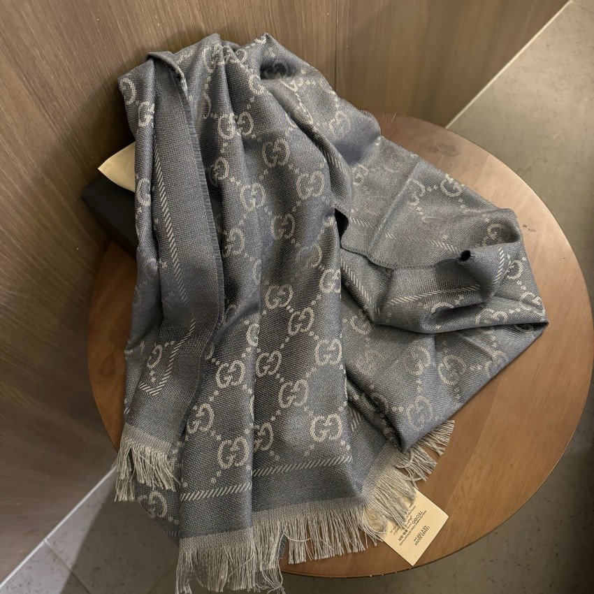 グッチ 高再現度スカーフ ブランド コピー 安全通販 2025新作 精密ディテール 上質感 高級感仕上げ リピーター多数_1