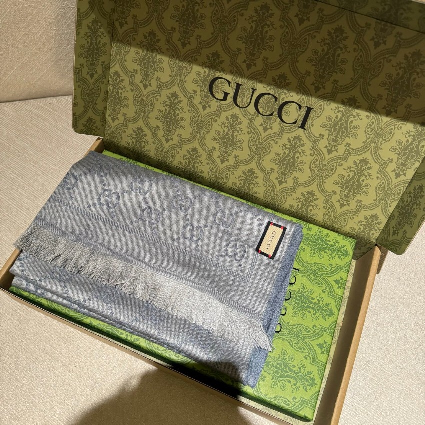 グッチ 高再現度スカーフ ブランド コピー 安全通販 2025新作 精密ディテール 上質感 高級感仕上げ リピーター多数_3