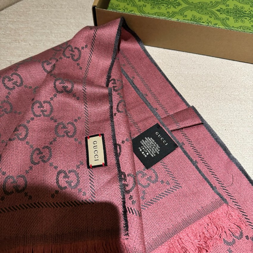 グッチ 高再現度スカーフ 優良サイト 2025新作 精密ディテール 上質感 高級感仕上げ 洗練デザイン リピーター多数_3