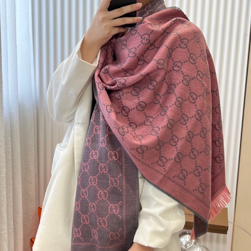 グッチ 高再現度スカーフ 優良サイト 2025新作 精密ディテール 上質感 高級感仕上げ 洗練デザイン リピーター多数_5