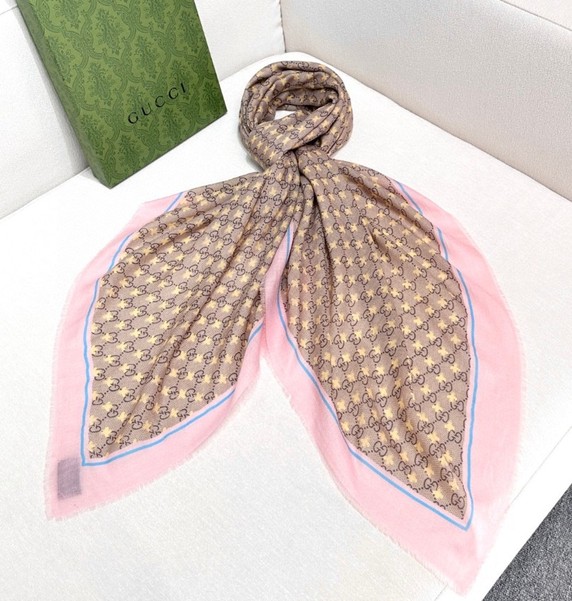 グッチ 高再現度スカーフ 偽物 バレない再現度 2025新作 精密ディテール 上質感 高級感仕上げ 洗練デザイン_1