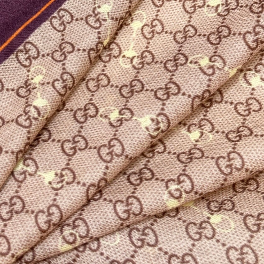 グッチ 高再現度スカーフ n級 2025新作 精密ディテール 上質感 高級感仕上げ 洗練デザイン リピーター多数_5