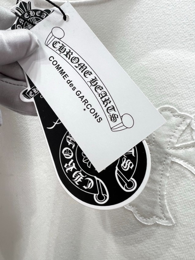 クロムハーツ スウェット コピー 2025新作 高級感仕上げ 上質素材 丁寧な縫製 クロスパッチデザイン_8