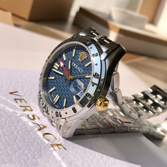 ヴェルサーチ スーパーコピー 優良サイト 高再現度 高級レベル仕様 精密ディテール メンズ腕時計 ブルーダイヤル 2025新作_3