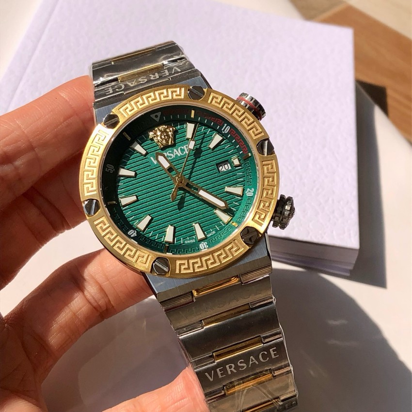 ヴェルサーチ AAA級レプリカ 高級感仕上げ 職人技術再現 精密ディテール メンズ腕時計 グリーンダイヤル 2025新作_3