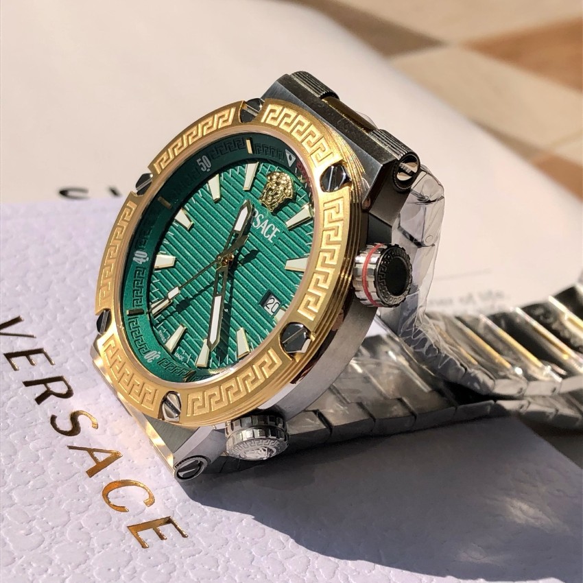 ヴェルサーチ AAA級レプリカ 高級感仕上げ 職人技術再現 精密ディテール メンズ腕時計 グリーンダイヤル 2025新作_2