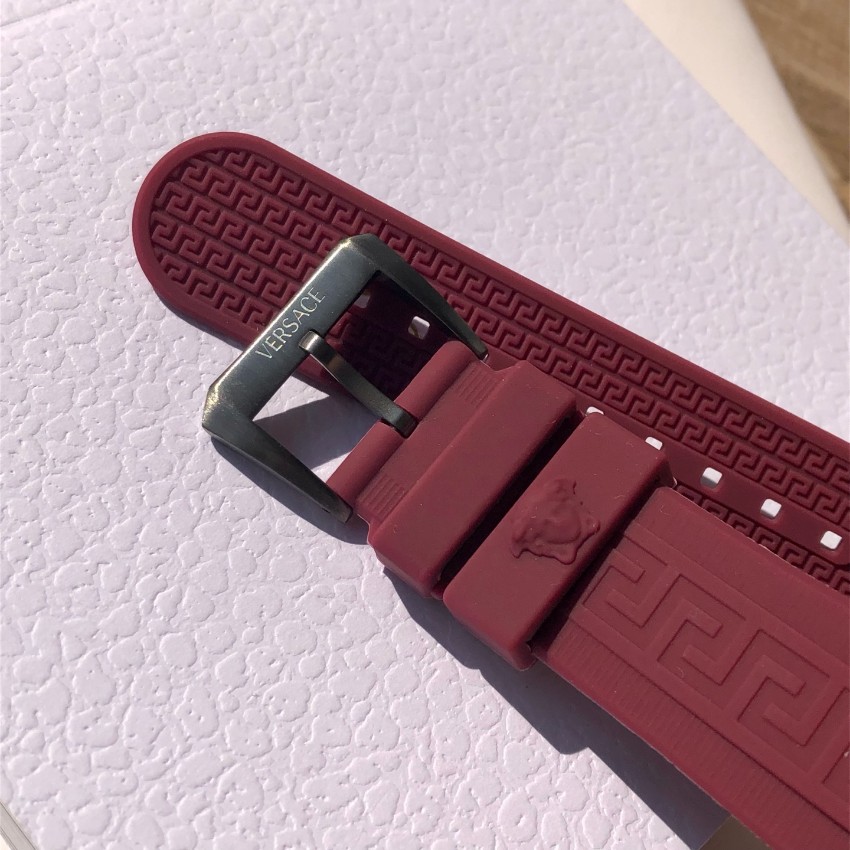 ヴェルサーチ 偽物 バレない再現度 高級感仕上げ 高再現度 職人技術再現 メンズ腕時計 ブラック×ボルドー 2025新作_2