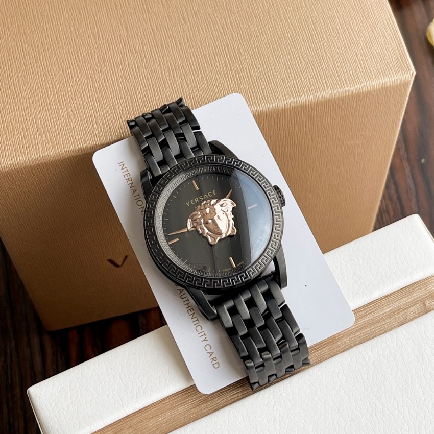 ヴェルサーチ スーパーコピー 優良サイト 高級感仕上げ 圧倒的な再現度 上質な質感 メンズ腕時計 ブラックメデューサ 2025新作_2