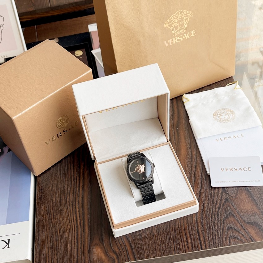 ヴェルサーチ スーパーコピー 優良サイト 高級感仕上げ 圧倒的な再現度 上質な質感 メンズ腕時計 ブラックメデューサ 2025新作_6