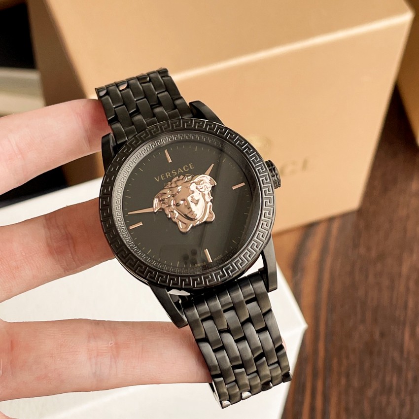 ヴェルサーチ スーパーコピー 優良サイト 高級感仕上げ 圧倒的な再現度 上質な質感 メンズ腕時計 ブラックメデューサ 2025新作_7