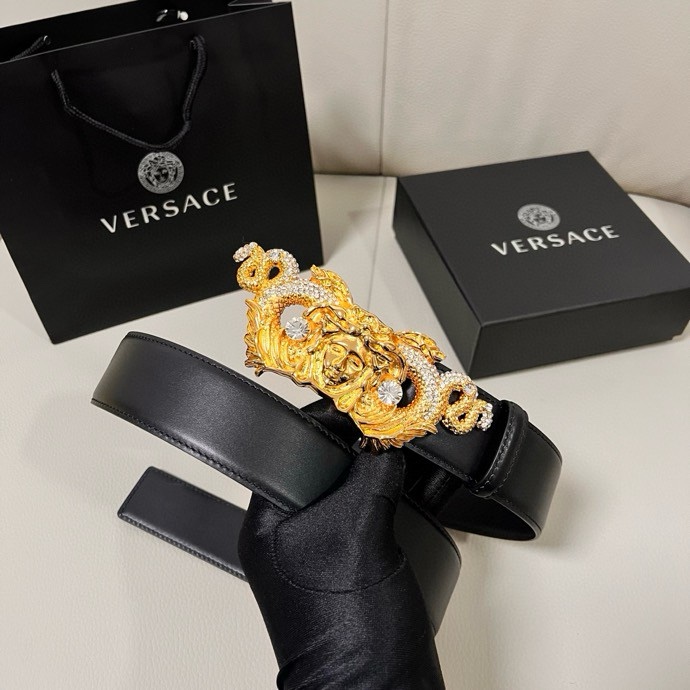 ヴェルサーチ 芸能人愛用 高級感仕上げ 圧倒的存在感 高再現度 ゴールドメデューサ メンズベルト 2025新作_7