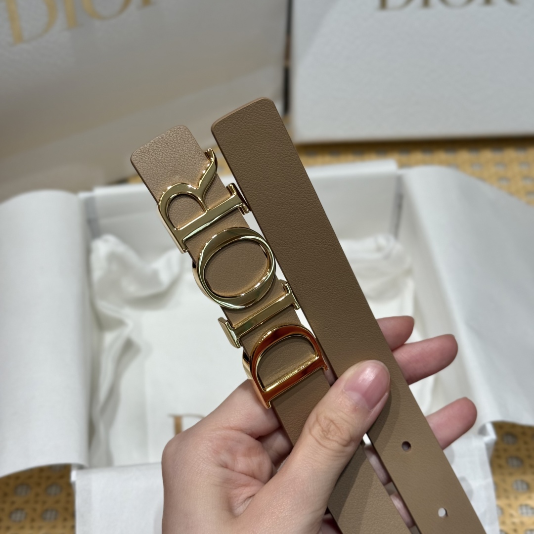 ディオール ベージュ ベルト 激安通販 上質レザー仕様 高級感仕上げ 数量限定入荷 レディース 人気モデル_5