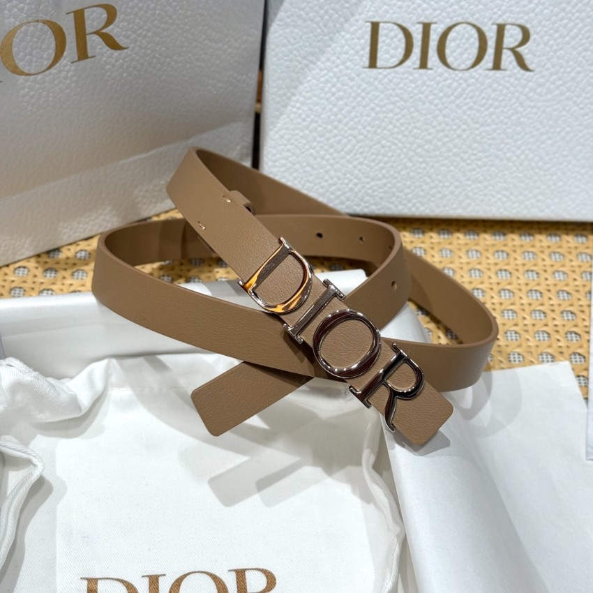 ディオール グレージュ ベルト 芸能人愛用モデル 上質レザー仕様 高級感仕上げ 数量限定入荷 レディース 人気_1