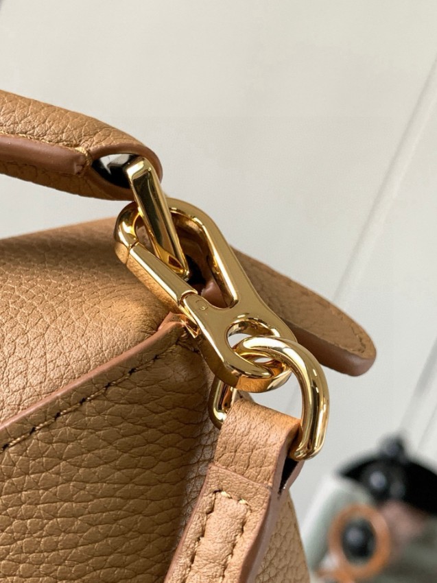 ロエベ タン ミニバッグ 優良サイト 上質レザー仕様 高級感仕上げ 数量限定入荷 人気レディースモデル_4