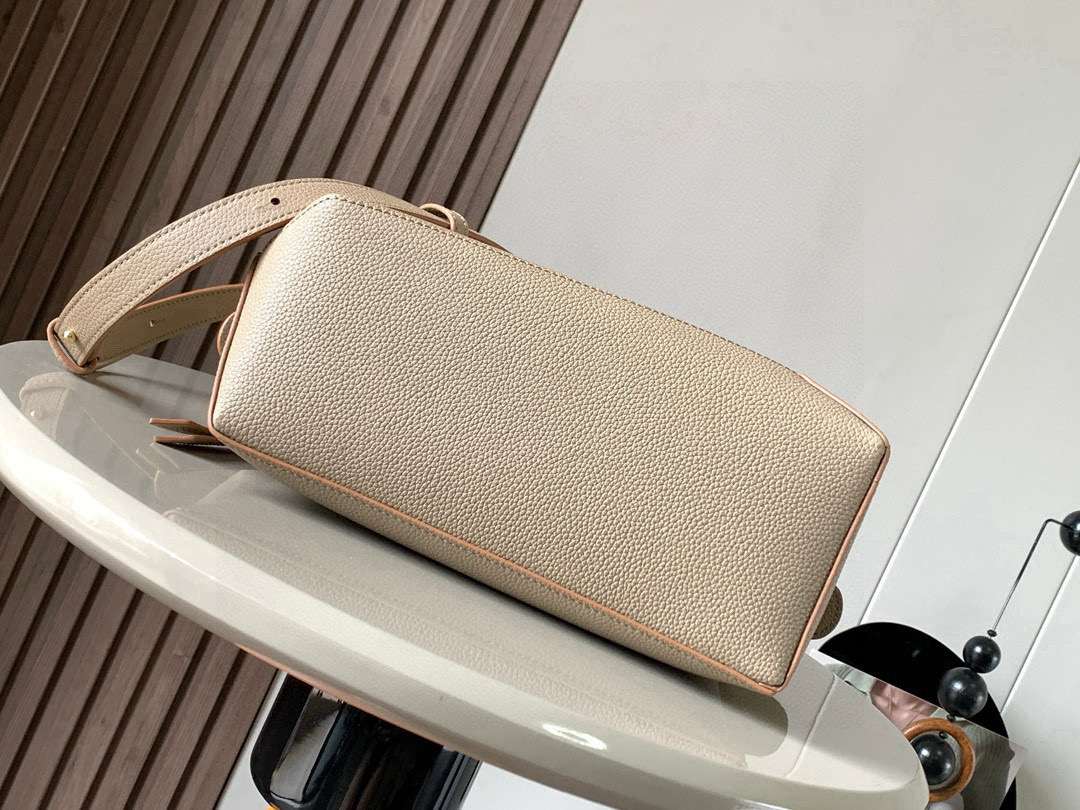 ロエベ サンドベージュ バッグ 優良サイト 高品質レザー仕様 職人技術再現 上品カラー 高再現度モデル_6