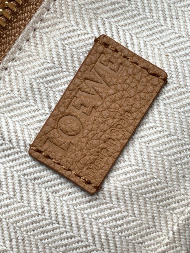 ロエベ ライトキャメル バッグ スーパーコピー 優良サイト 高級感仕上げ 本革使用 上質フォルム_7