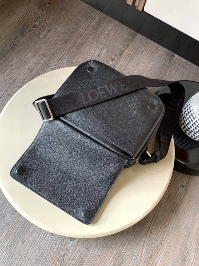 2025新作 ロエベ 偽物 バレない再現度 ショルダーバッグ 高品質仕上げ 上質レザー 丁寧な縫製 発送保証付き_5