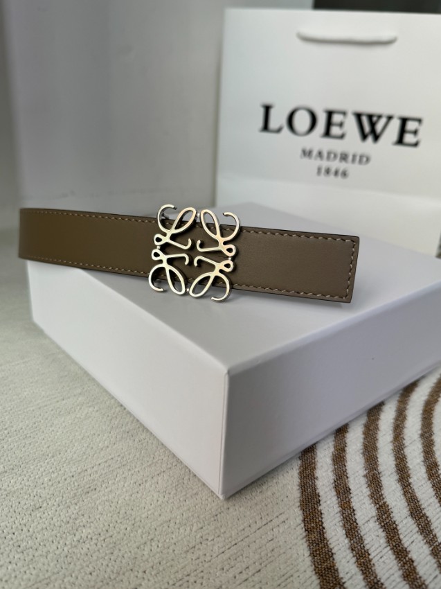 ロエベ ベルト n級 高再現度 2025新作 本革使用 精密ディテール 高級レベル仕様 正確な刻印 安心サイト_3