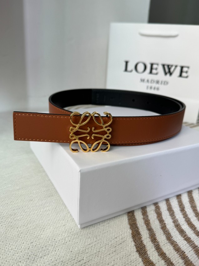 ロエベ ベルト 高再現度 スーパーコピー 職人仕上げ 高級感漂う 精密ディテール 上質レザー仕様 安心サイト対応_1