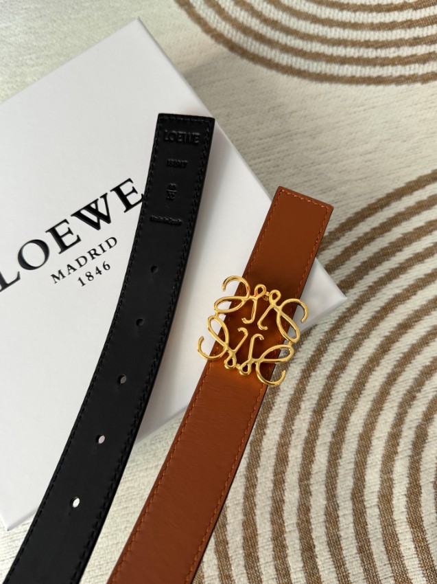 ロエベ ベルト 高再現度 スーパーコピー 職人仕上げ 高級感漂う 精密ディテール 上質レザー仕様 安心サイト対応_6