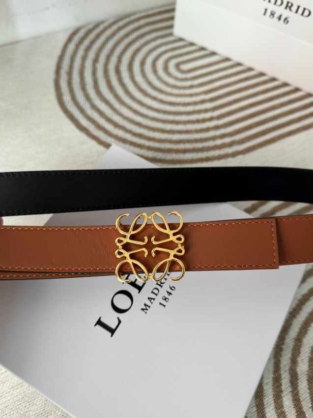 ロエベ ベルト 高再現度 スーパーコピー 職人仕上げ 高級感漂う 精密ディテール 上質レザー仕様 安心サイト対応_4