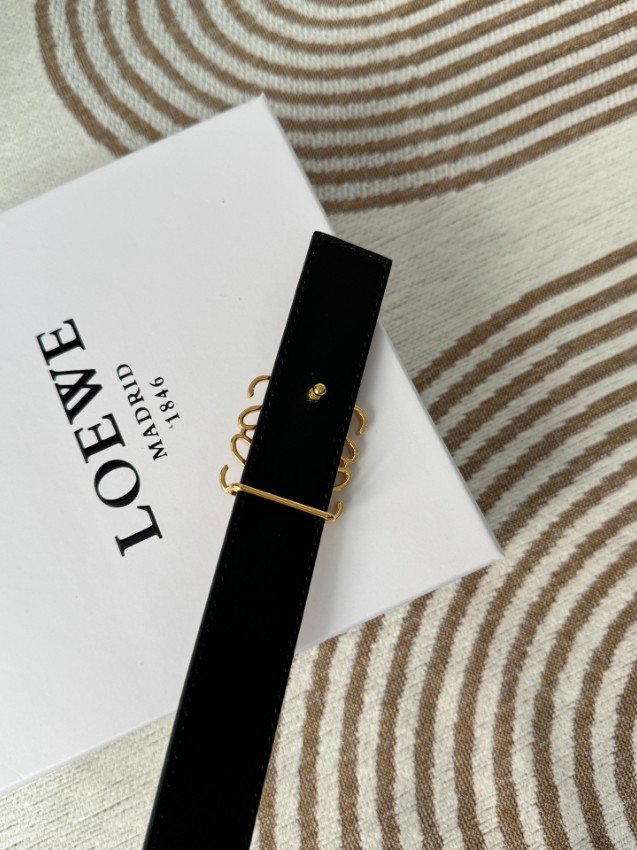 ロエベ ベルト 高再現度 スーパーコピー 職人仕上げ 高級感漂う 精密ディテール 上質レザー仕様 安心サイト対応_8